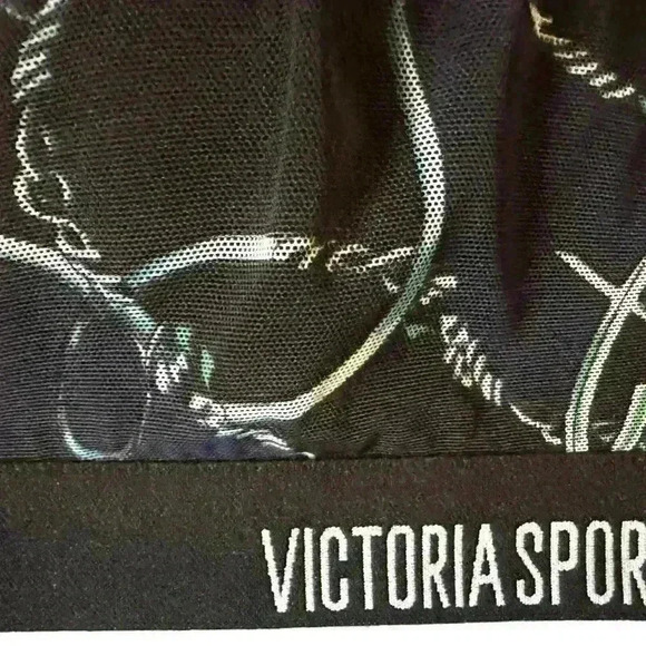Victoria Secret Sport lightweight bra size 32B - Picture 2 of 4